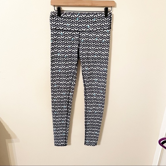$ALO Yoga Chevron Arrow Print Leggings - Picture 1 of 8